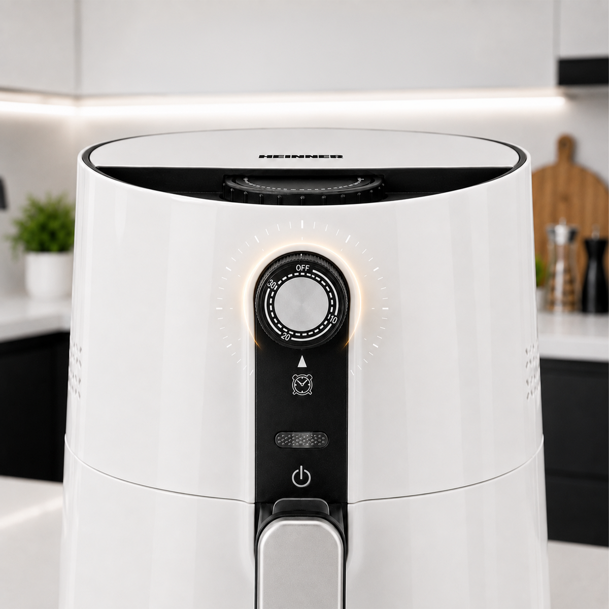 Heinner Heteluchtfriteuse – 1300W – 2,6L Mand – 3,6L Bereidingspan – Instelbare Thermostaat 0–200°C – Timer – Anti-aanbaklaag – Oververhittingsbeveiliging – Wit (7)