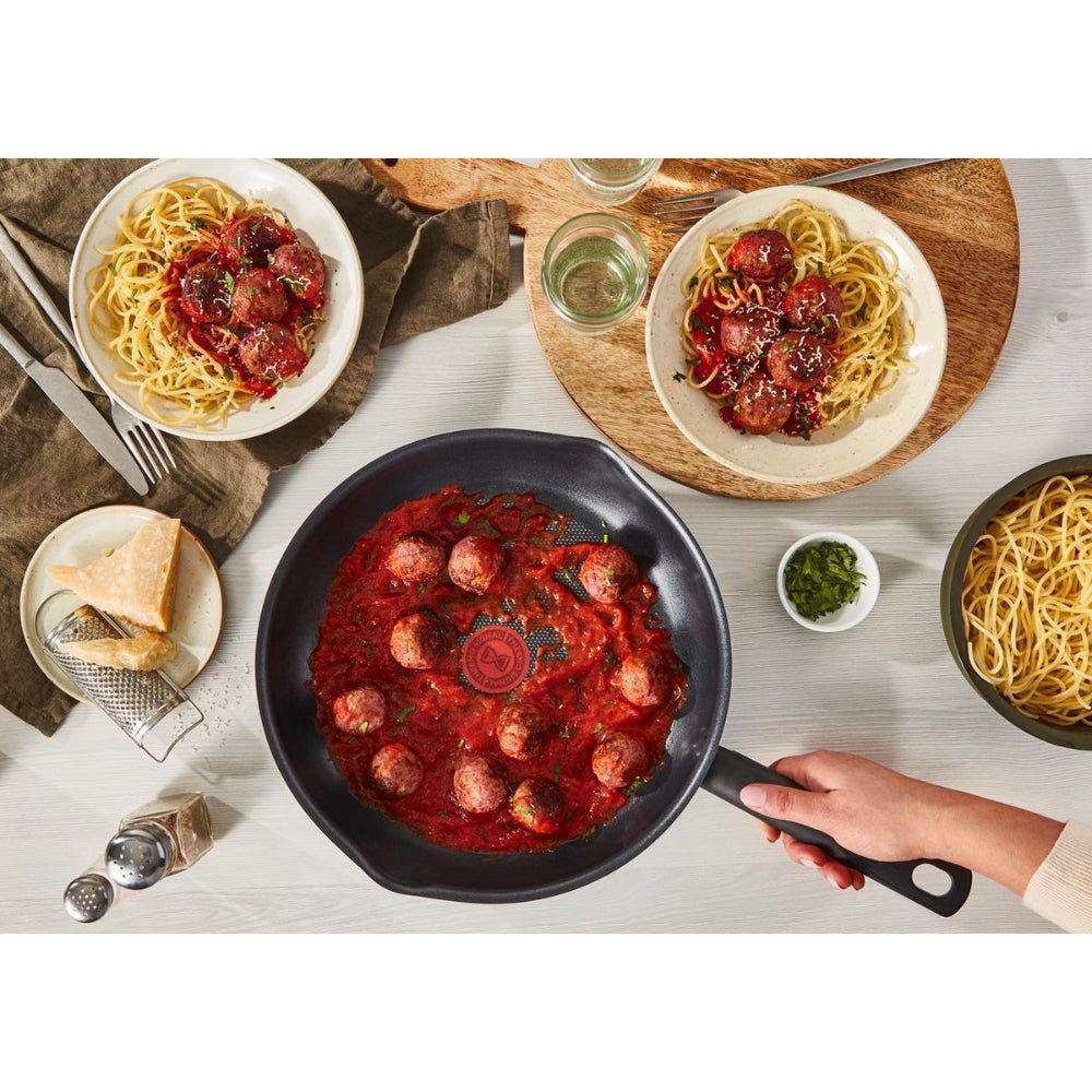 Tefal Day by Day Pannenset - Koekenpannen 20/24/28cm + Wokpan 28cm - Niet geschikt voor Inductie - Anti-aanbaklaag - Schenktuiten - Aluminium - Zwart