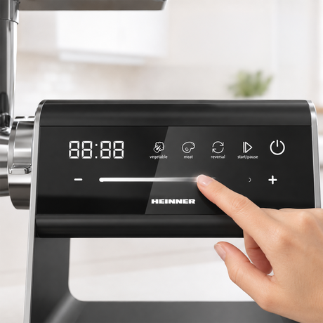 Heinner ExquisiteForce Vleesmolen 2500 W – DC-motor – Variabele Snelheid – Touchbediening – Planetair Tandwielsysteem – 2,5 kg/min – Reversefunctie – Roestvrij Staal (2)